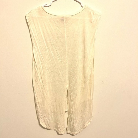 2/$30 Haute Hippie White Cream “I Want It” Graphic Sleeveless High-Low Tunic Top - Picture 8 of 11